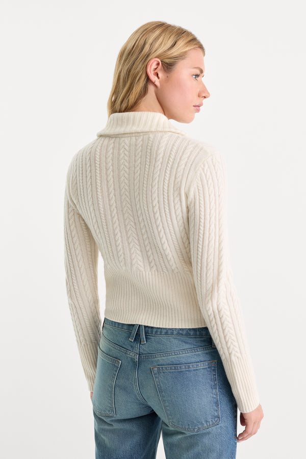 THE CABLE ZIP UP | CHALK-5 | GOOD AMERICAN | MODEL