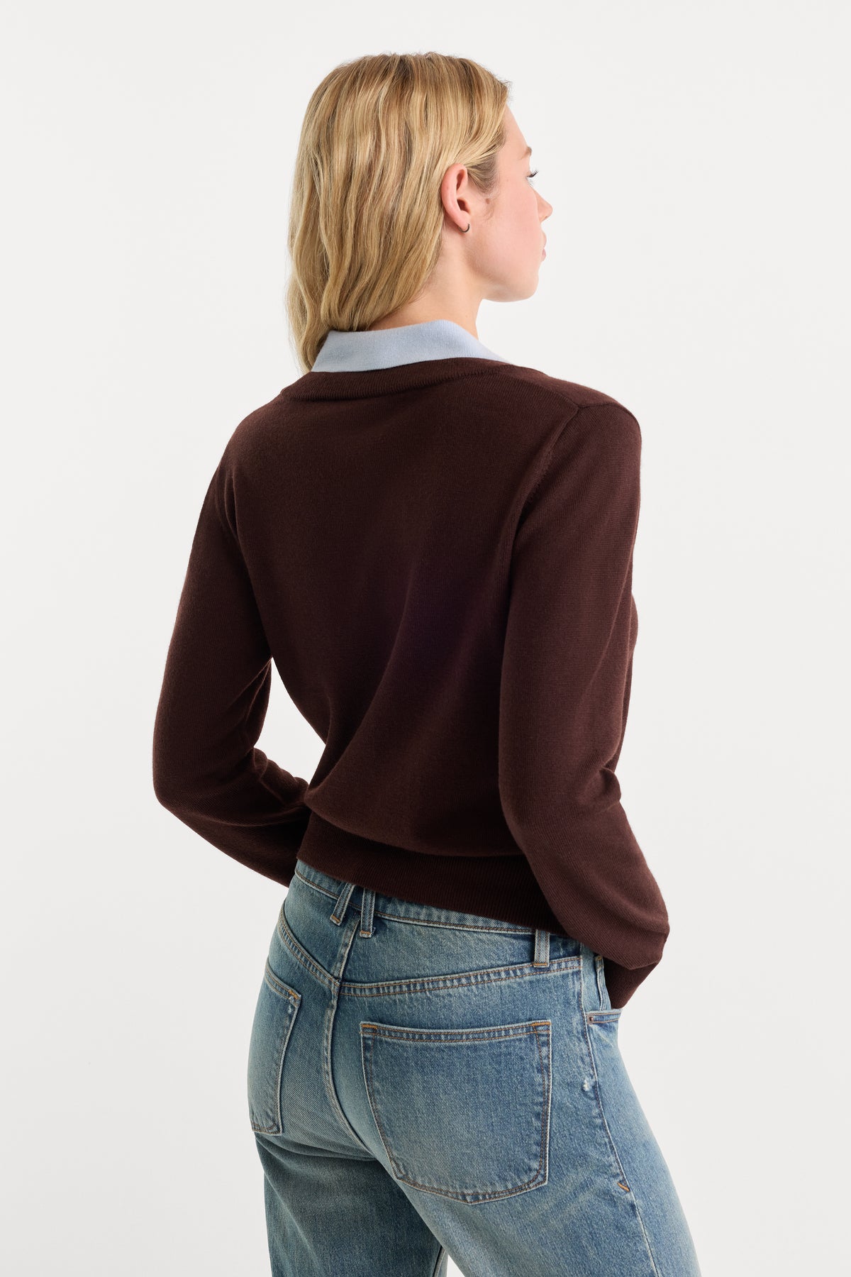 THE TWO IN ONE SWEATER | MOCHA WITH SKY-4 | GOOD AMERICAN | MODEL