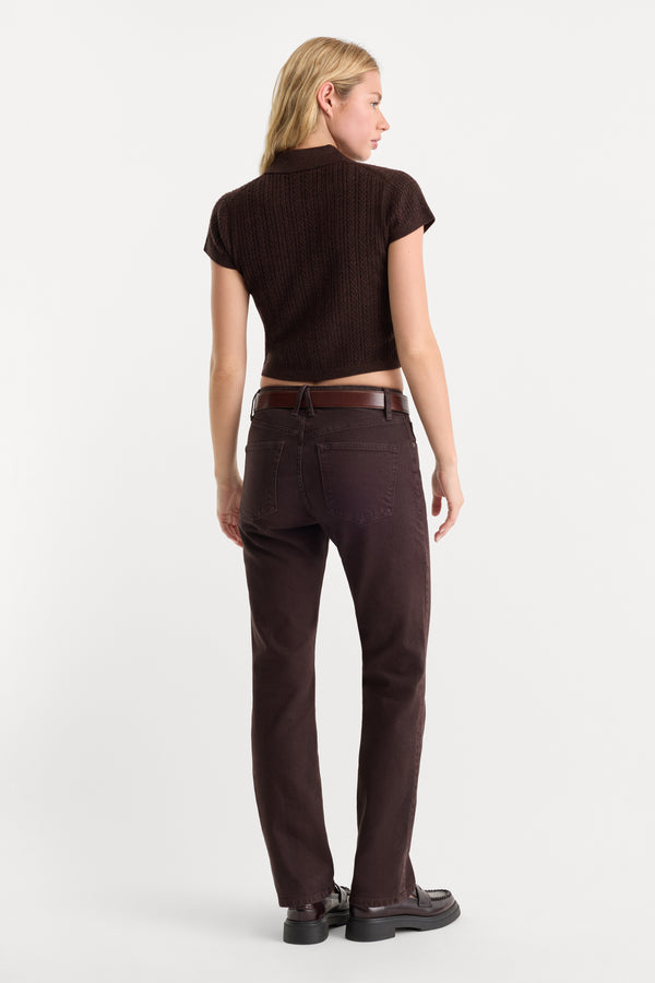 VINTAGE STRAIGHT JEANS | ESPRESSO-5 | GOOD AMERICAN | MODEL