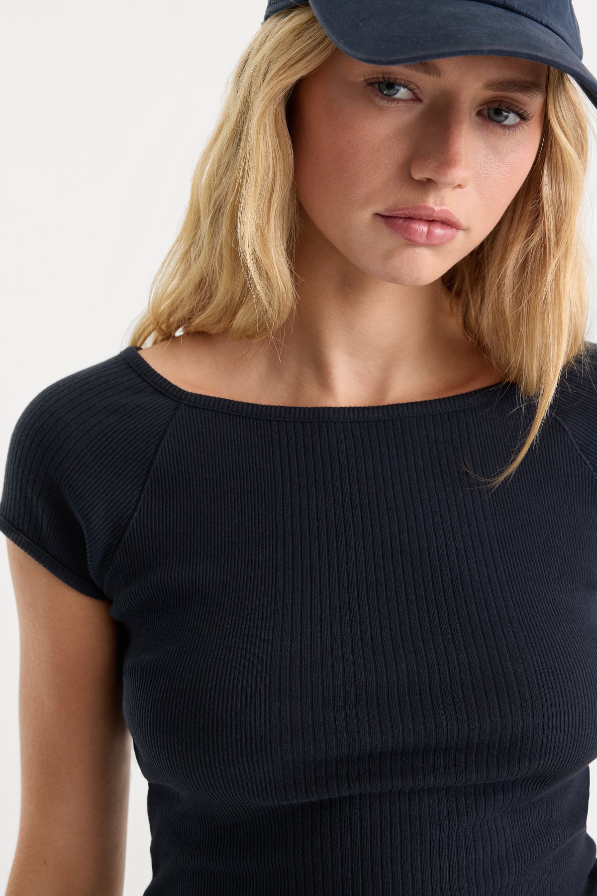 THE VARIEGATED RIB TOP | NEW NAVY002-2 | GOOD AMERICAN | MODEL