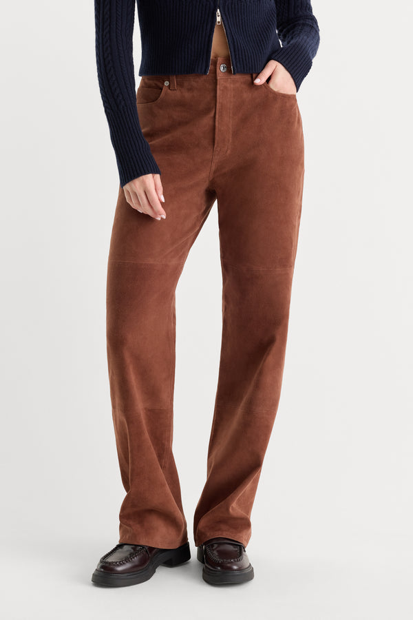 SUEDE GOOD TRUE STRAIGHT PANT | CAFE CLAY-2 | GOOD AMERICAN | MODEL