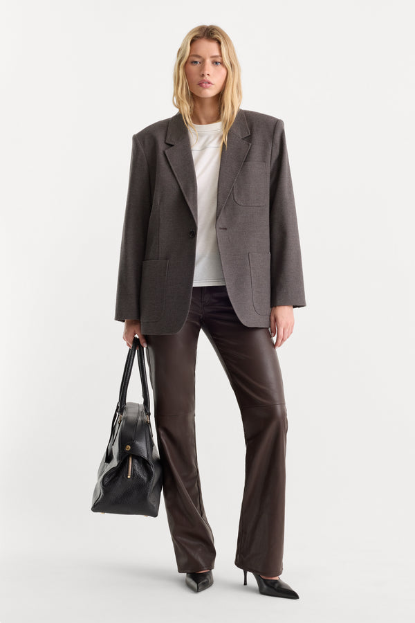 BETTER THAN LEATHER LOW RISE BOOTCUT PANT | ESPRESSO-1 | GOOD AMERICAN | MODEL