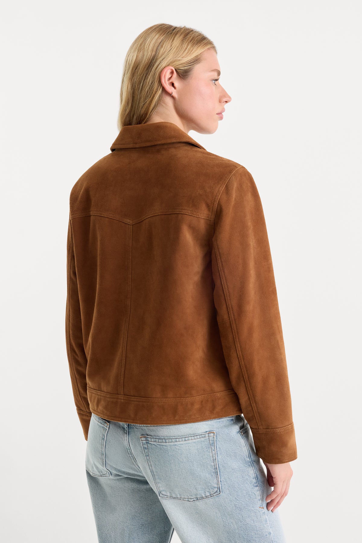 THE SUEDE BOXY JACKET | CAFE CLAY-5 | GOOD AMERICAN | MODEL