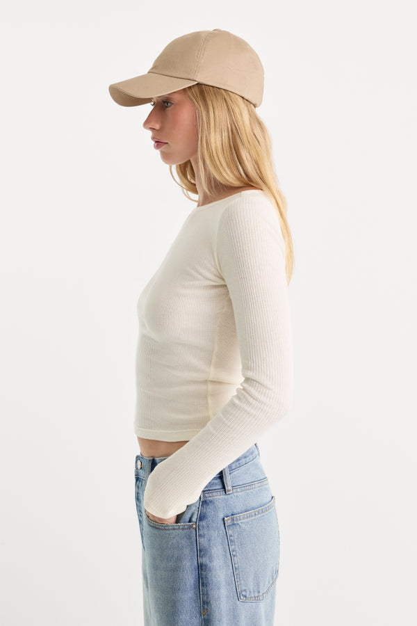 THE VARIEGATED RIB LONG SLEEVE TOP | CHALK-3 | GOOD AMERICAN | MODEL