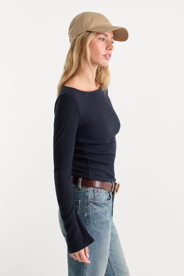THE VARIEGATED RIB LONG SLEEVE TOP | NEW NAVY002-3 | GOOD AMERICAN | MODEL