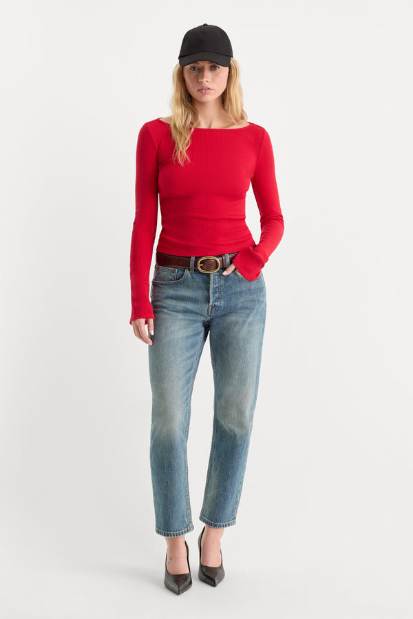 THE VARIEGATED RIB LONG SLEEVE TOP | CRIMSON ROSE-4 | GOOD AMERICAN | MODEL