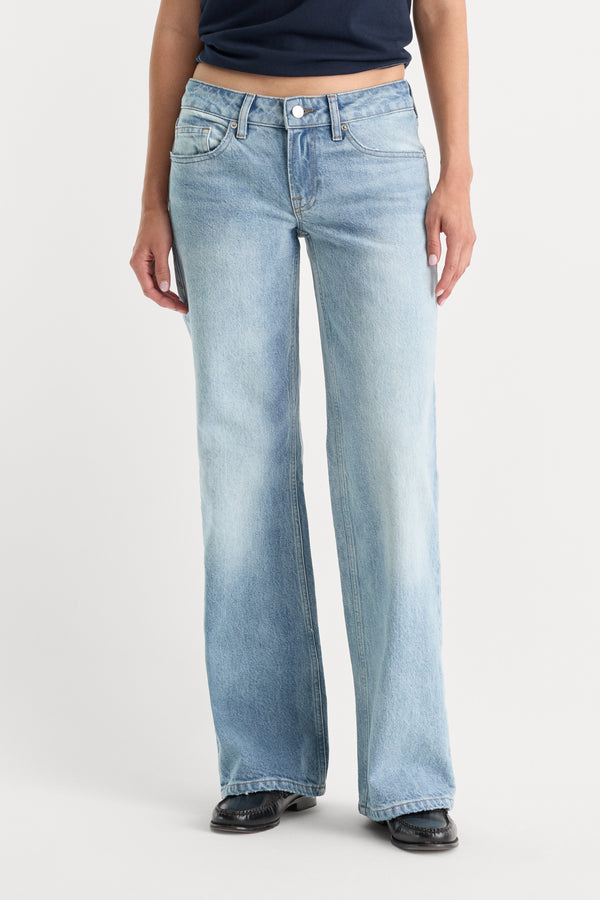 VINTAGE LOW LOOSE JEANS | VALE-5 | GOOD AMERICAN | MODEL