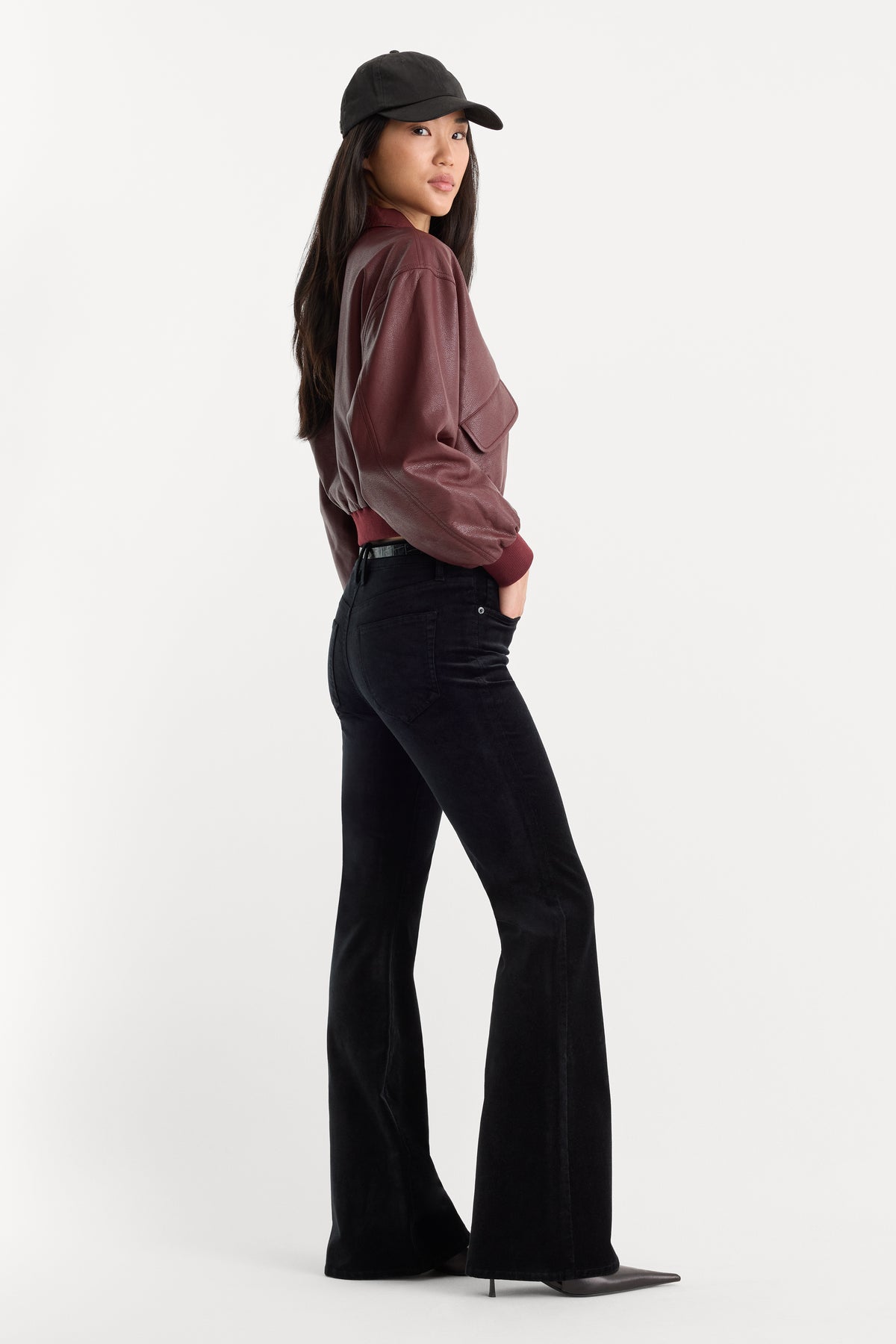 VELVET GOOD LEGS FLARE PANT | BLACK-4 | GOOD AMERICAN | MODEL