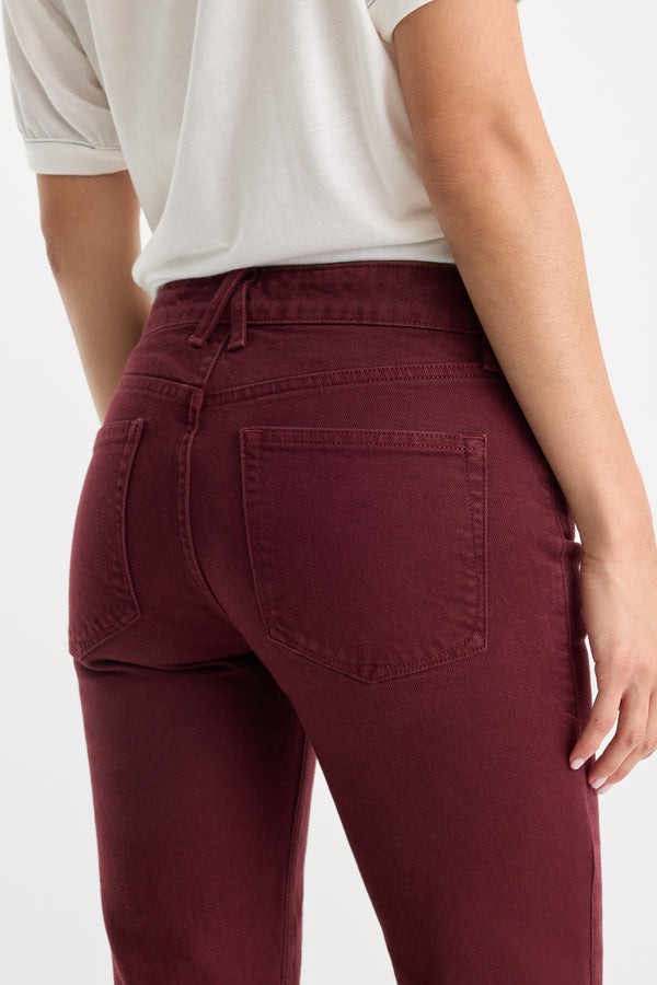 VINTAGE LOW RISE BOOTCUT JEANS | BERRY NOIR-6 | GOOD AMERICAN | MODEL