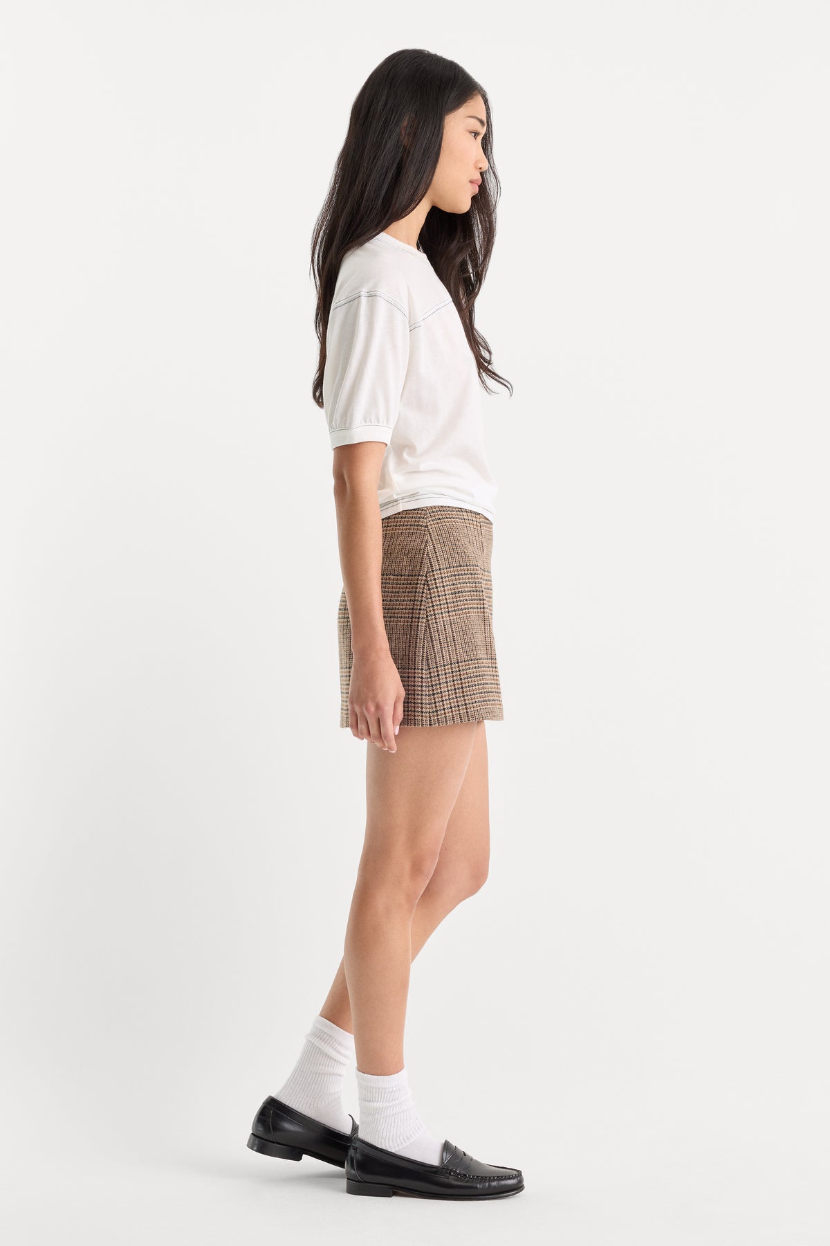 THE WOOL MINI SKIRT | BROWN PLAID-2 | GOOD AMERICAN | MODEL