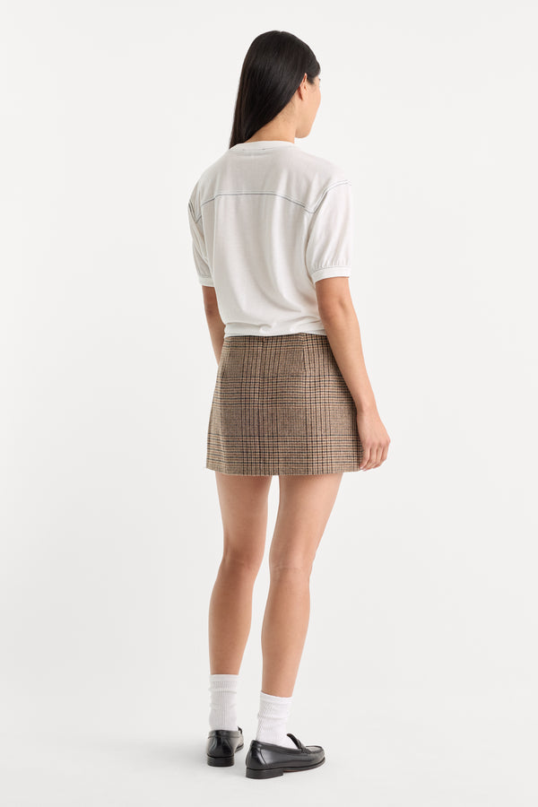 THE WOOL MINI SKIRT | BROWN PLAID-5 | GOOD AMERICAN | MODEL