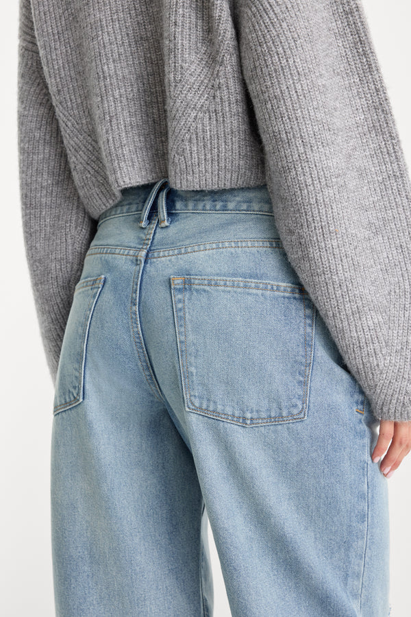 VINTAGE LOW SLUNG BAGGY JEANS | TERRA-6 | GOOD AMERICAN | MODEL