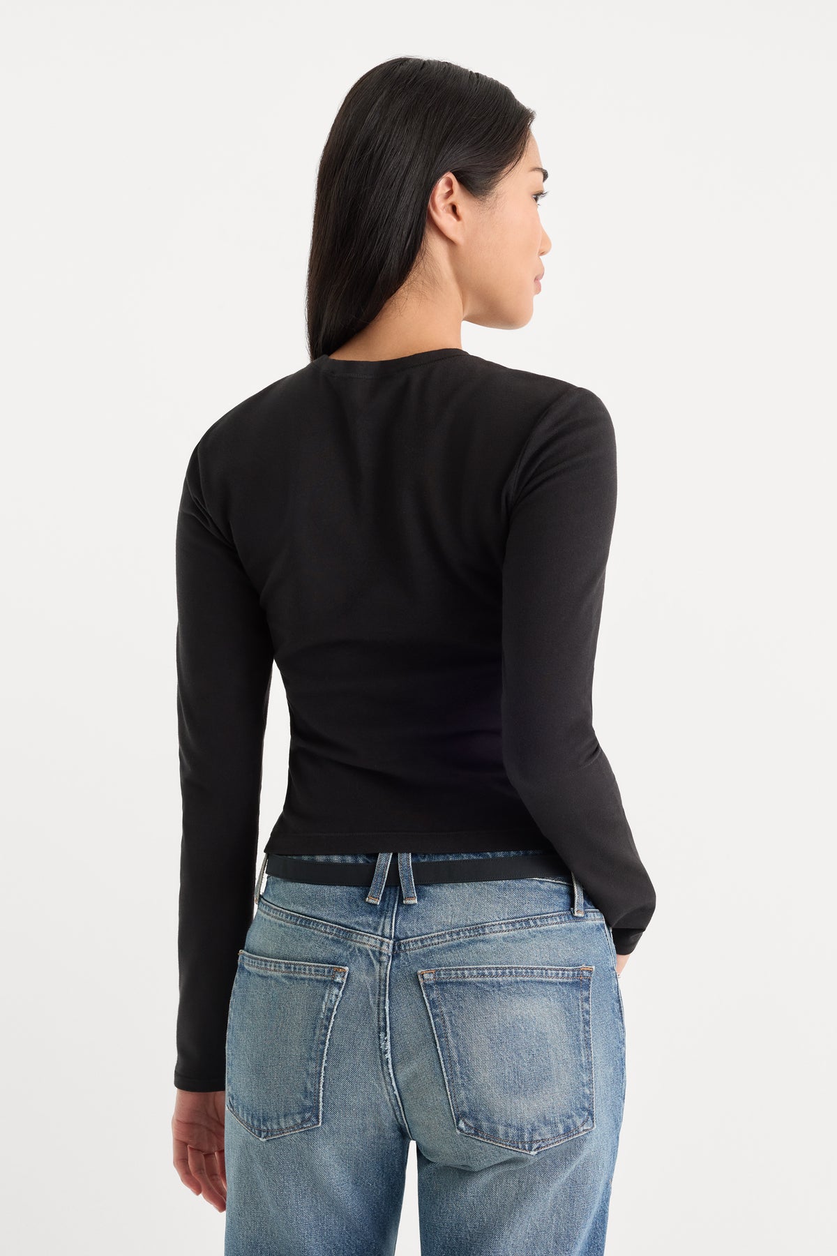 THE LONG SLEEVE BABY TEE | BLACK-3 | GOOD AMERICAN | MODEL
