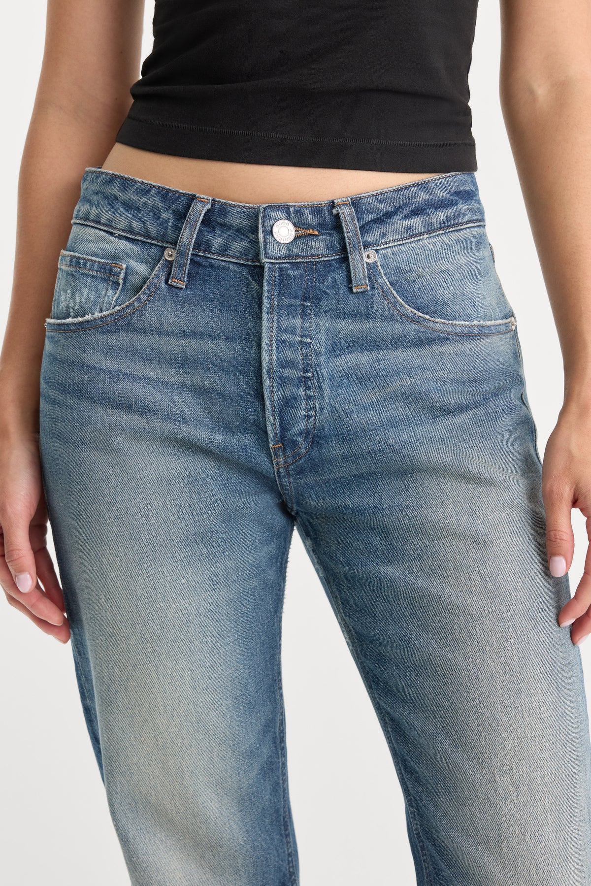 VINTAGE STRAIGHT JEANS | INDIGO1282-4 | GOOD AMERICAN | MODEL