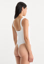 SCULPTING MODERN TANK BODYSUIT | WHITE001-5 | GOOD AMERICAN | MODEL