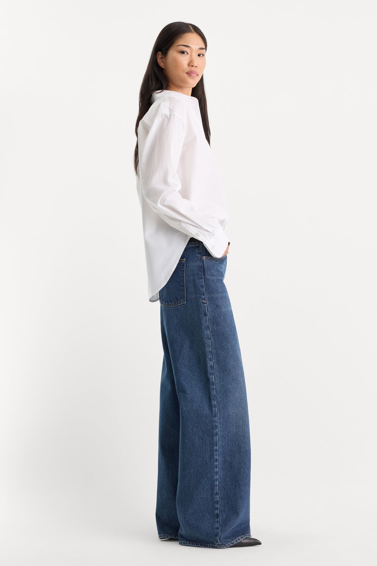 VINTAGE LOW SLUNG BAGGY JEANS | TRACE-4 | GOOD AMERICAN | MODEL