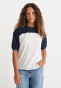 THE COLORBLOCK GYM TEE | NAVY WITH CHALK-2 | GOOD AMERICAN | MODEL