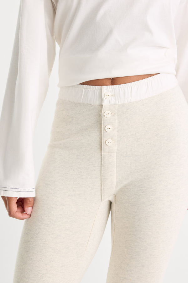 THE FRENCH TERRY BUTTON FRONT LEGGING | OATMEAL HEATHER-5 | GOOD AMERICAN | MODEL