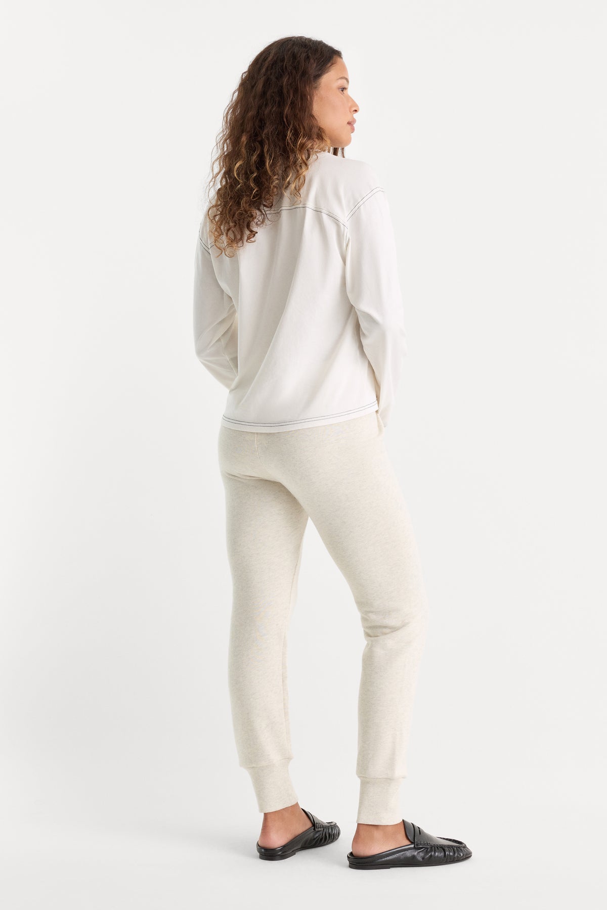 THE FRENCH TERRY BUTTON FRONT LEGGING | OATMEAL HEATHER-6 | GOOD AMERICAN | MODEL