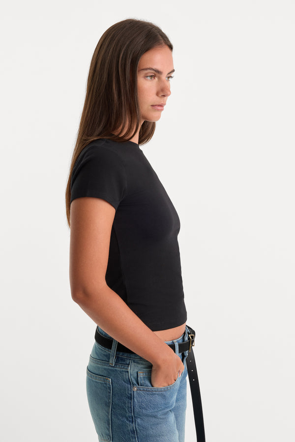 THE BABY TEE | BLACK-2 | GOOD AMERICAN | MODEL
