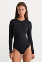 THE SCULPTING MODERN LONG SLEEVE BODYSUIT | BLACK-2 | GOOD AMERICAN | MODEL