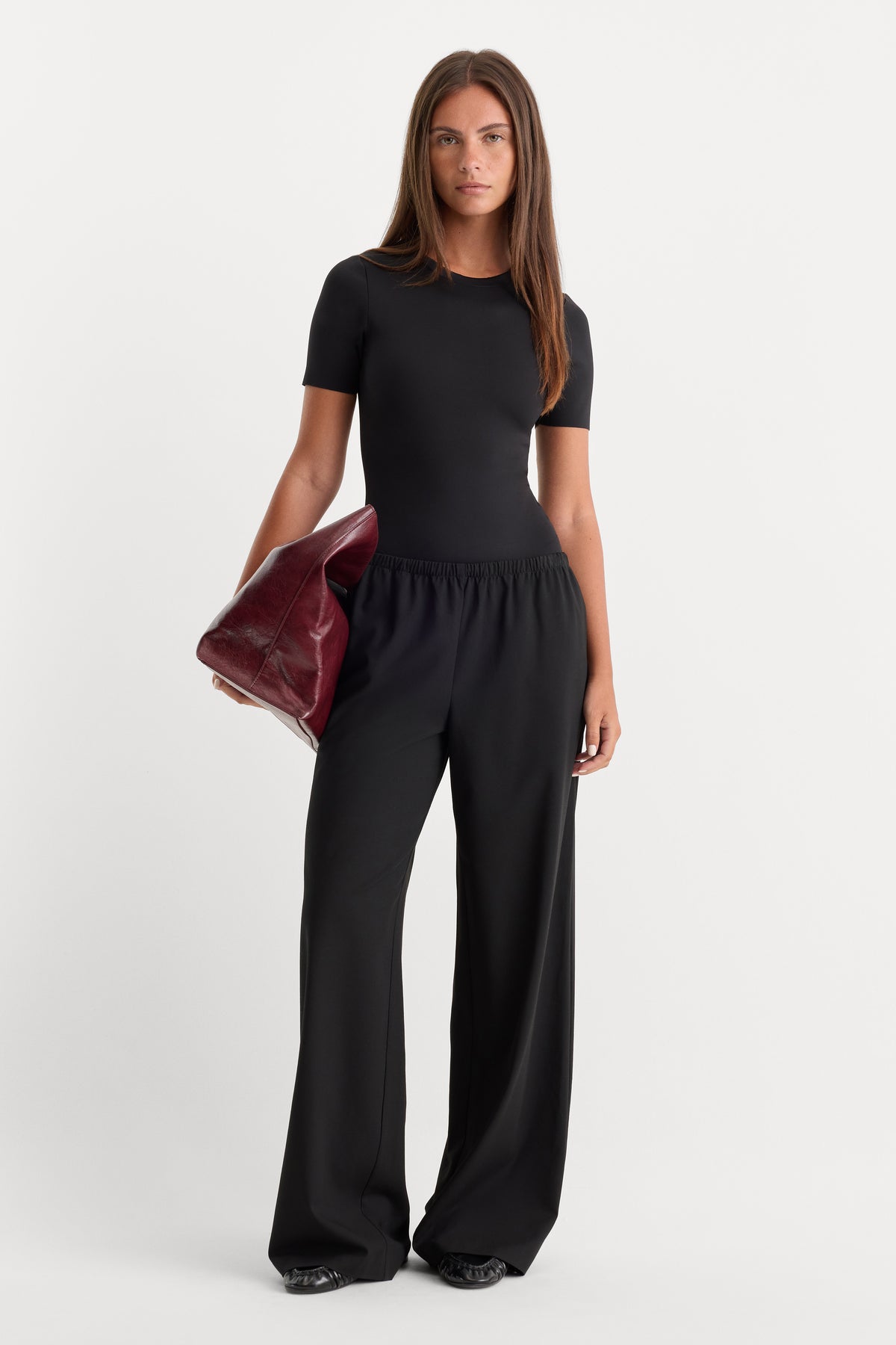 THE SCULPTING MODERN BODYSUIT| BLACK-3 | GOOD AMERICAN | MODEL