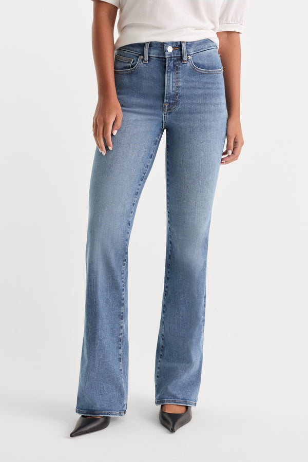 ALWAYS FITS GOOD CLASSIC BOOTCUT JEANS | INDIGO316-4 | GOOD AMERICAN | MODEL