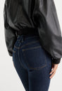 GOOD LEGS SKINNY JEANS | INDIGO1153-5 | GOOD AMERICAN | MODEL