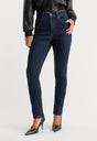 GOOD LEGS SKINNY JEANS | INDIGO1153-2 | GOOD AMERICAN | MODEL