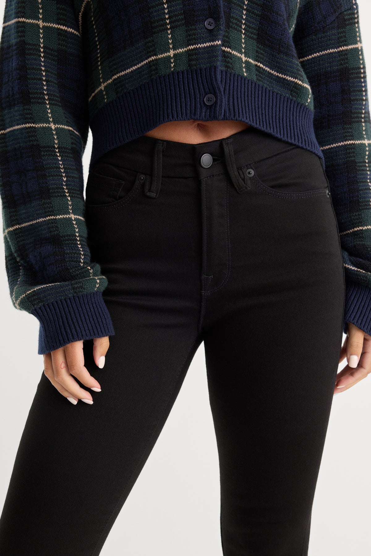 NEVER FADE GOOD LEGS SKINNY JEANS | BLACK-4 | GOOD AMERICAN | MODEL