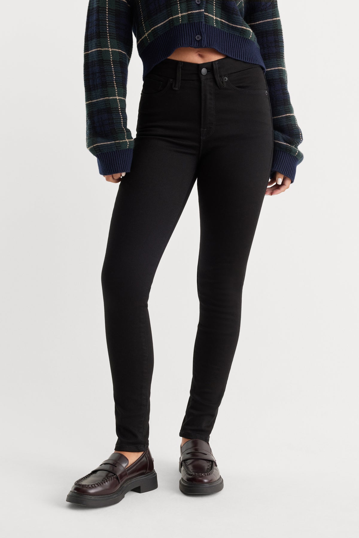 NEVER FADE GOOD LEGS SKINNY JEANS | BLACK-2 | GOOD AMERICAN | MODEL