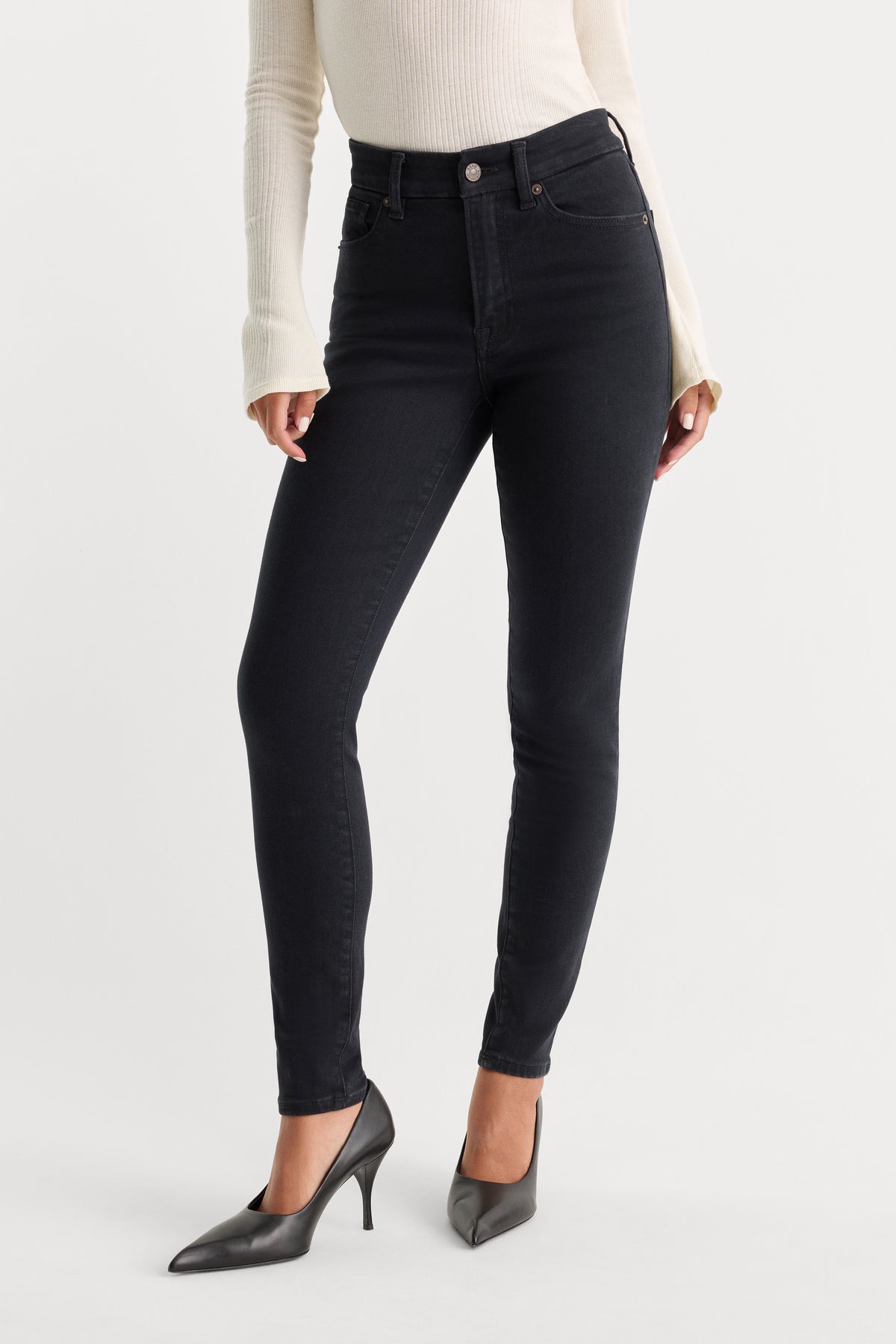 ALWAYS FITS GOOD LEGS SKINNY JEANS | BLACK165-3 | GOOD AMERICAN | MODEL