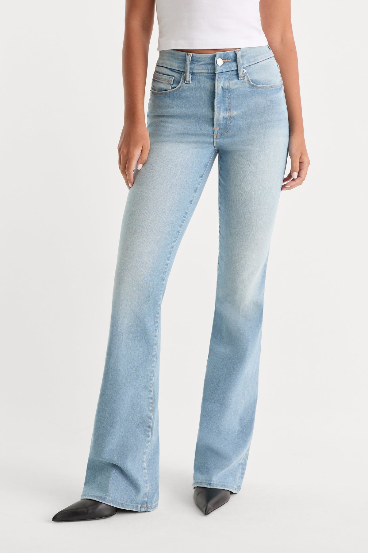 ALWAYS FITS GOOD CLASSIC BOOTCUT JEANS | INDIGO448-4 | GOOD AMERICAN | MODEL