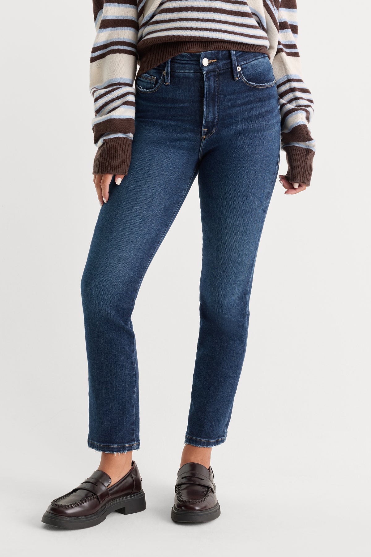 SOFT TECH GOOD LEGS STRAIGHT JEANS | INDIGO511-2 | GOOD AMERICAN | MODEL