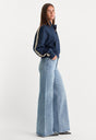 GOOD WAIST PALAZZO JEANS | INDIGO1154-4 | GOOD AMERICAN | MODEL