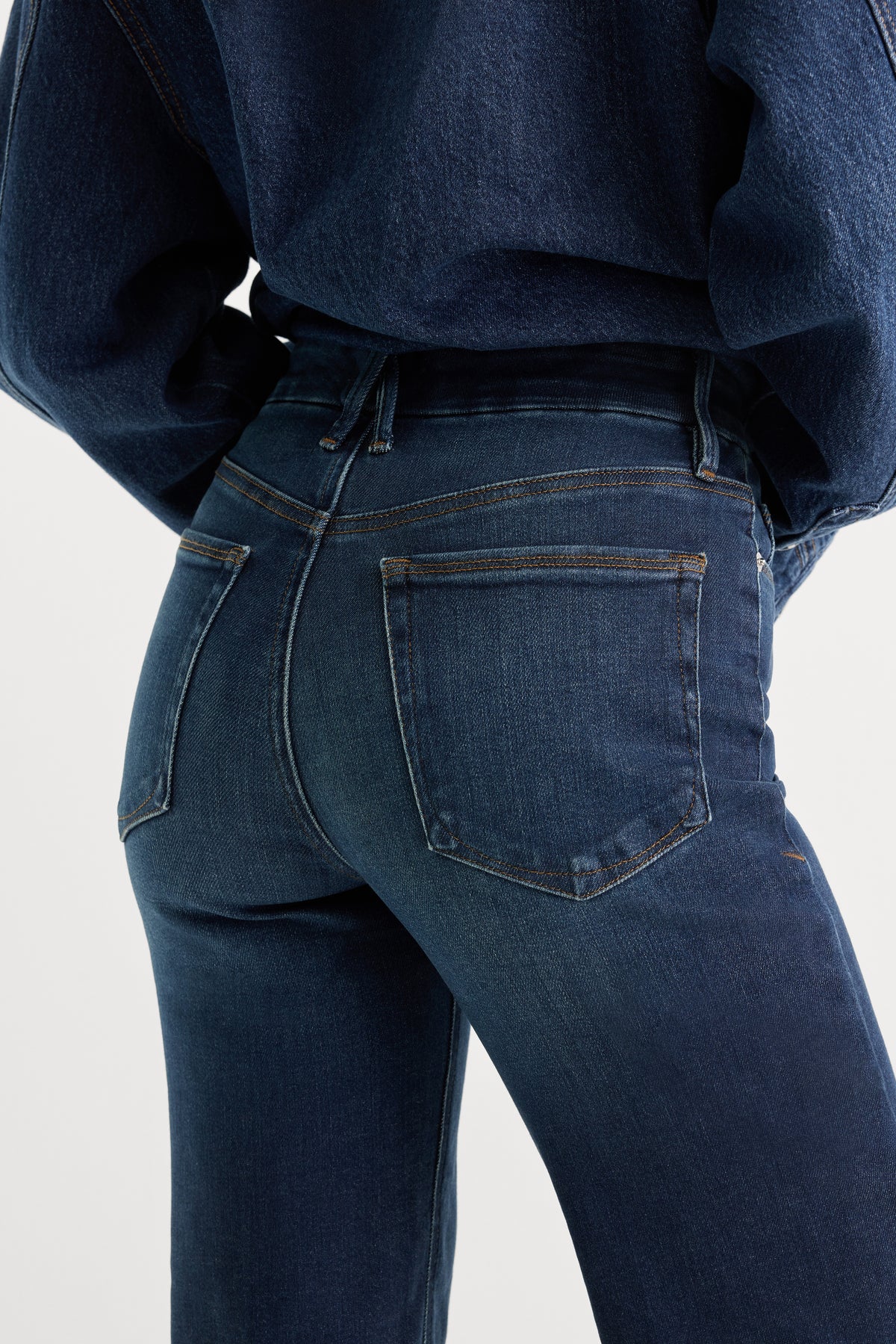 SOFT TECH GOOD PETITE TRUE STRAIGHT JEANS | INDIGO572