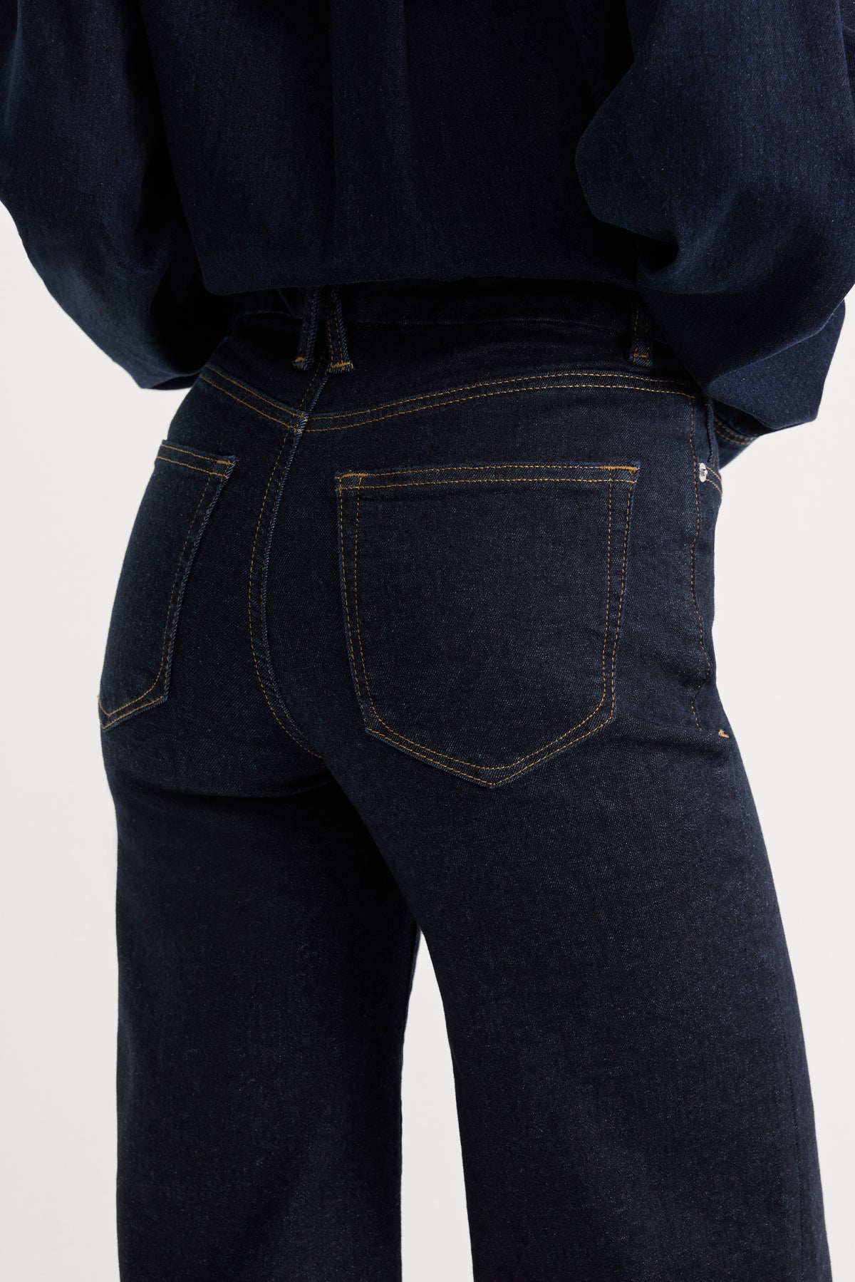 ALWAYS FITS SLIM PALAZZO JEANS | DENETHIC BLUE-6 | GOOD AMERICAN | MODEL