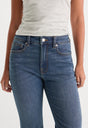 GOOD LEGS STRAIGHT JEANS | BLUE004-4 | GOOD AMERICAN | MODEL