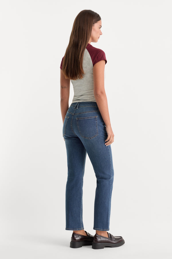 GOOD LEGS STRAIGHT JEANS LONG | BLUE004-5 | GOOD AMERICAN | MODEL