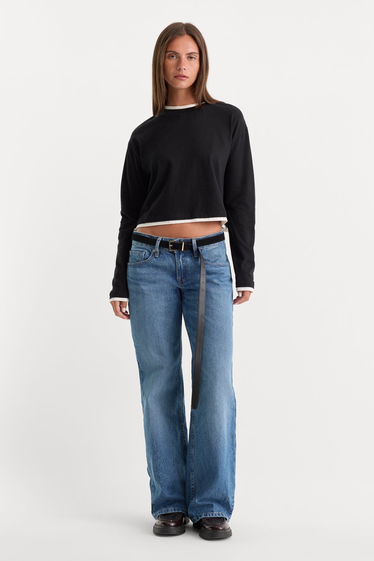VINTAGE LOW LOOSE JEANS | INDIGO1224-1 | GOOD AMERICAN | MODEL