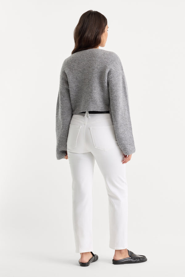 ALWAYS FITS GOOD LEGS STRAIGHT JEANS | WHITE001-2 | GOOD AMERICAN | MODEL
