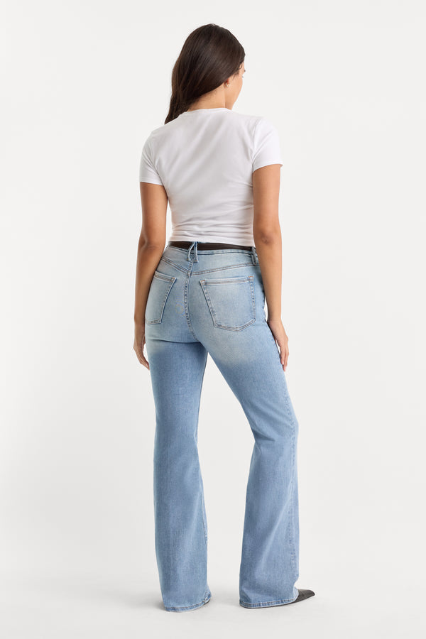 ALWAYS FITS GOOD CLASSIC BOOTCUT JEANS | INDIGO448-2 | GOOD AMERICAN | MODEL