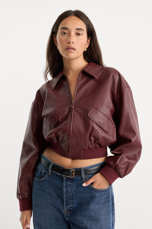 THE BETTER THAN LEATHER BOMBER JACKET | BERRY NOIR-1 | GOOD AMERICAN | MODEL