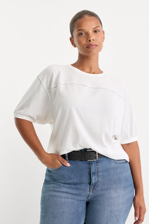 THE GYM TEE | CHALK-1 | GOOD AMERICAN | MODEL