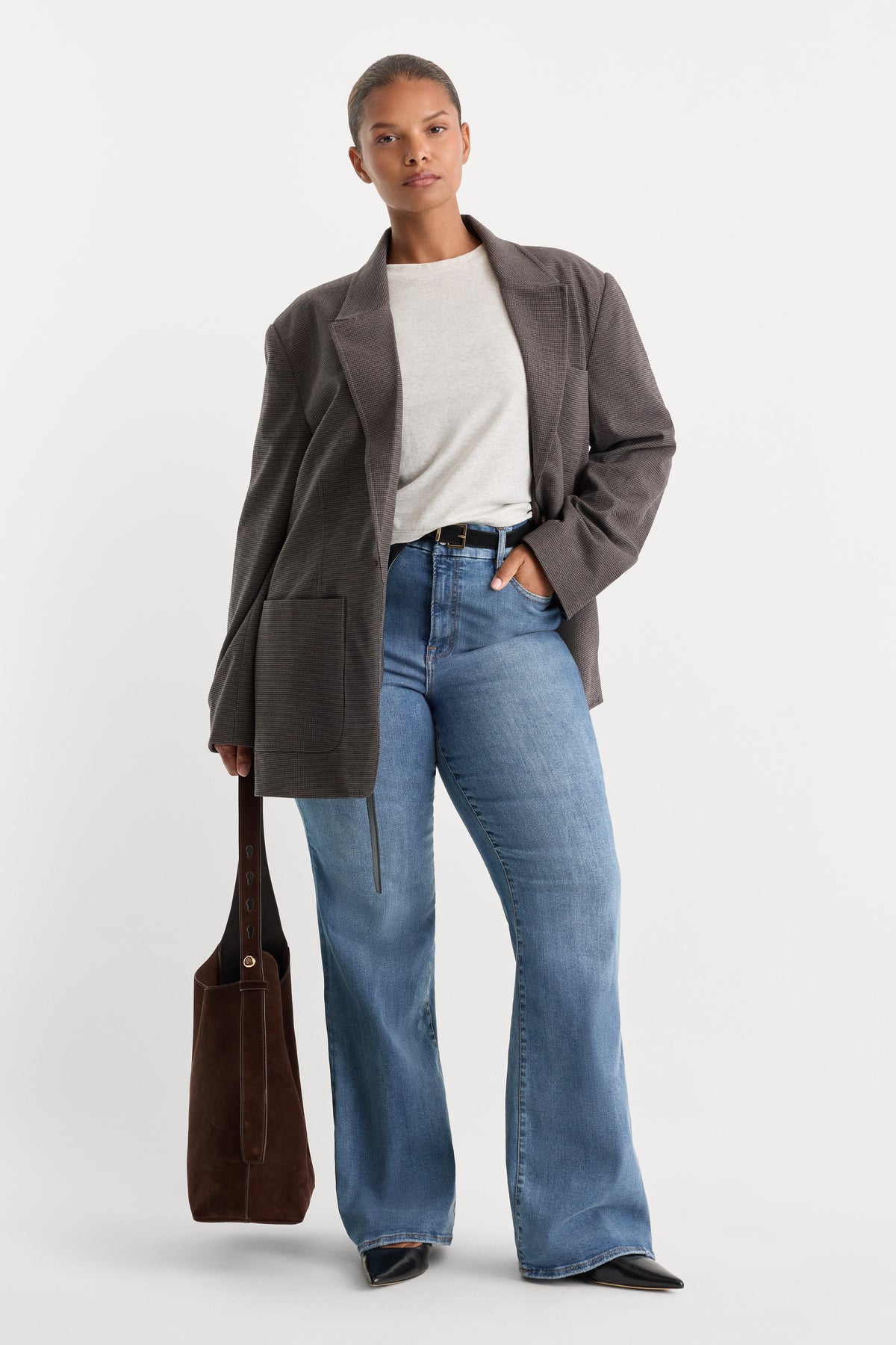 ALWAYS FITS GOOD CLASSIC BOOTCUT JEANS | INDIGO316-1 | GOOD AMERICAN | MODEL