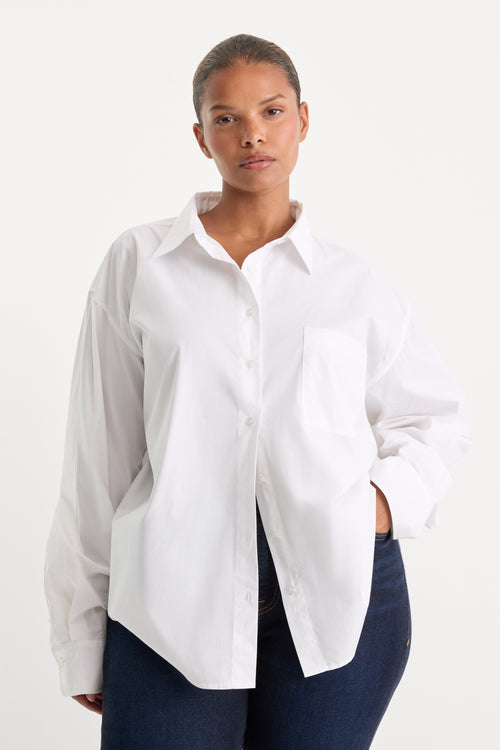 THE POPLIN EASY SHIRT | WHITE-1 | GOOD AMERICAN | MODEL
