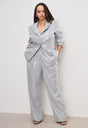 model: Size 8 | 