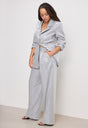 model: Size 8 | 