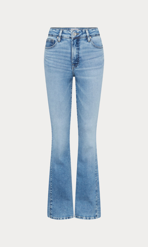 SOFT TECH GOOD CLASSIC BOOTCUT JEANS | INDIGO1019-7 | GOOD AMERICAN | MODEL