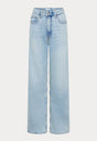 GOOD PETITE 90s RELAXED JEANS | INDIGO1075-6 | GOOD AMERICAN | MODEL